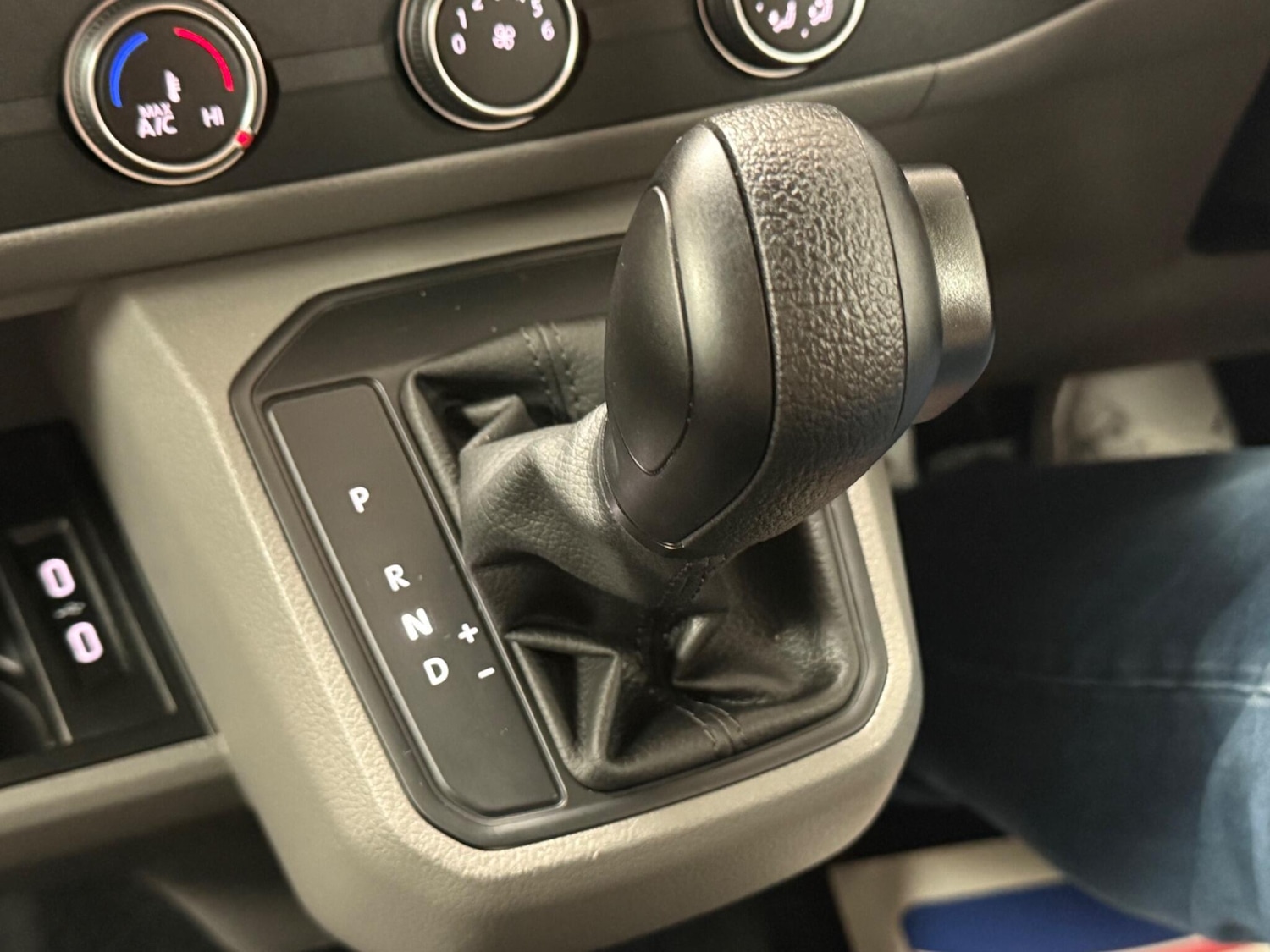 Used Volkswagen Transporter Shuttle 2020 for sale - 76108886: Photo 59