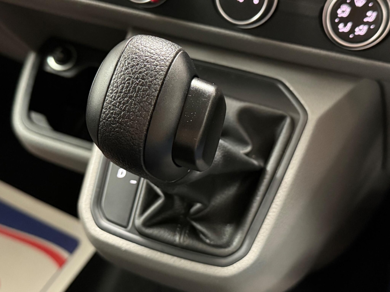 Used Volkswagen Transporter Shuttle 2020 for sale - 76108886: Photo 60