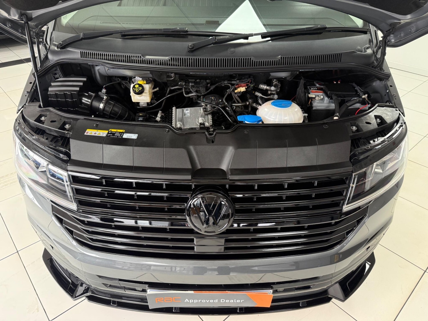 Used Volkswagen Transporter Shuttle 2020 for sale - 76108886: Photo 76