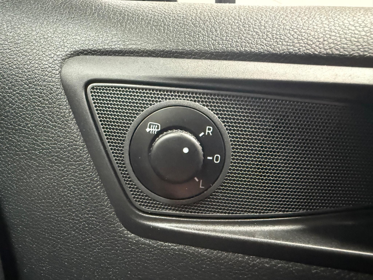Used Skoda Yeti 2014 for sale - 75564081: Photo 41