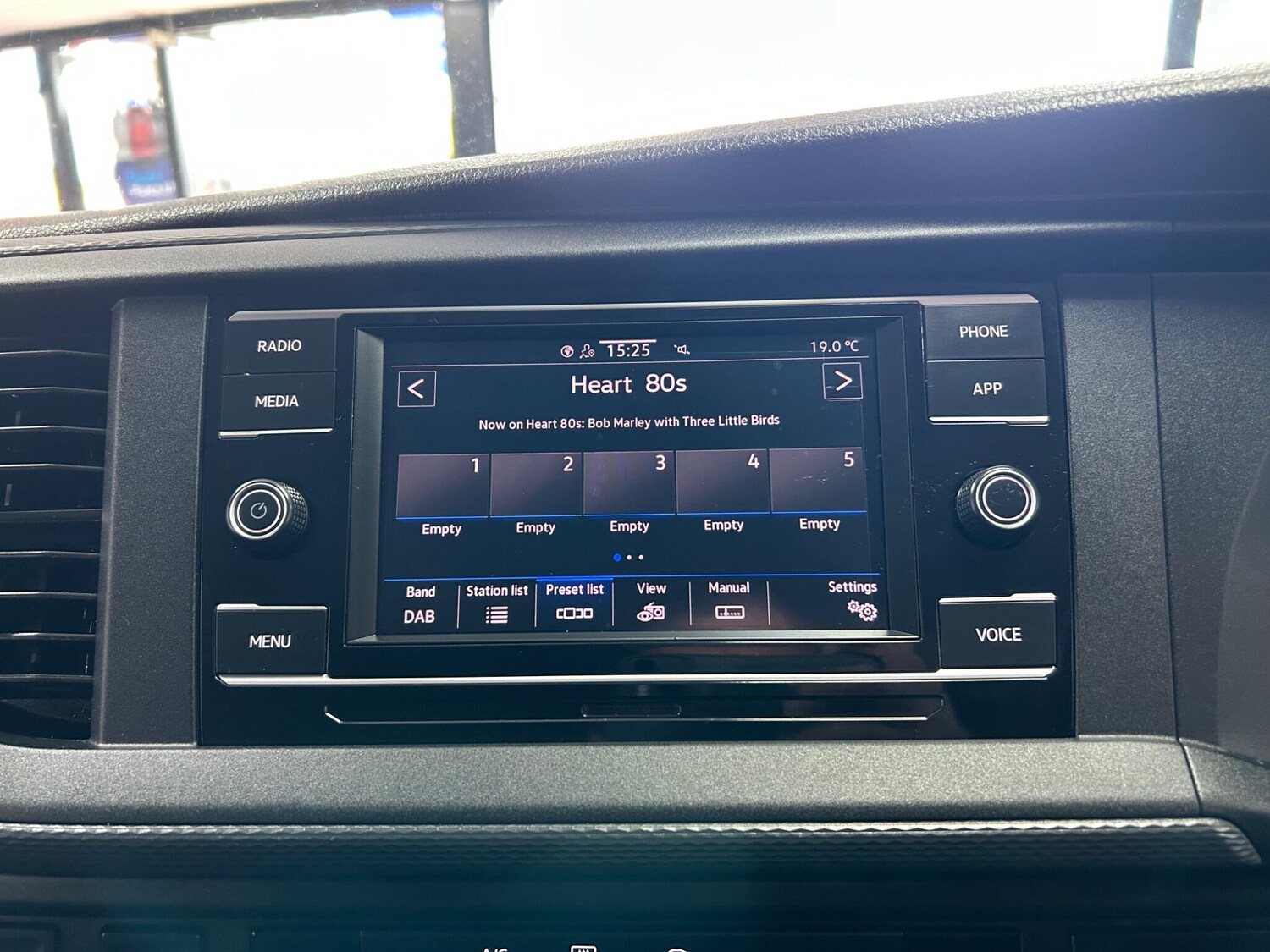 Used Volkswagen Transporter 2024 for sale - 75838301: Photo 27