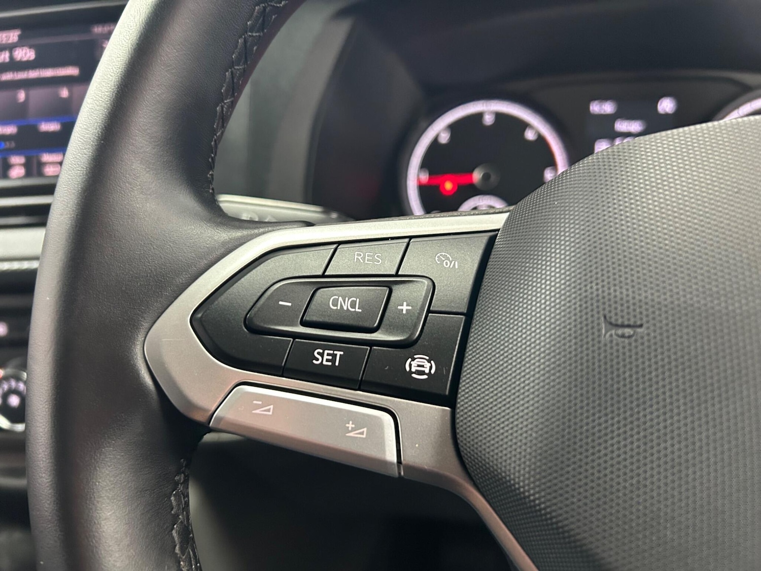 Used Volkswagen Transporter 2024 for sale - 75838301: Photo 31