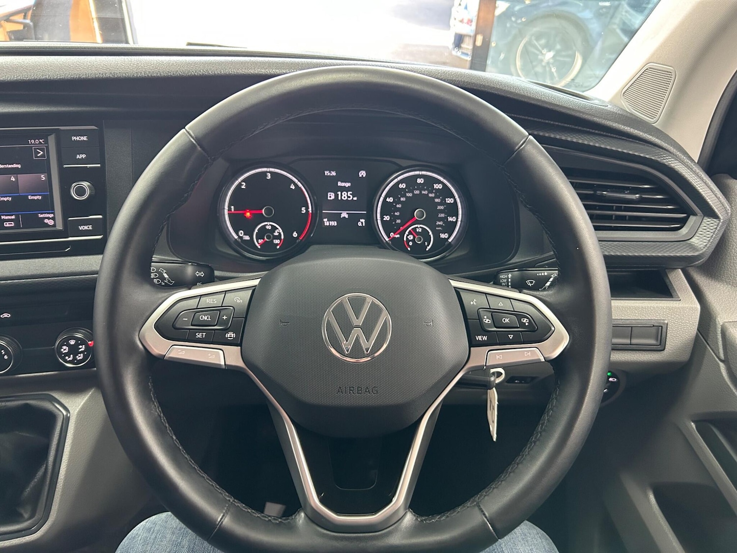 Used Volkswagen Transporter 2024 for sale - 75838301: Photo 32