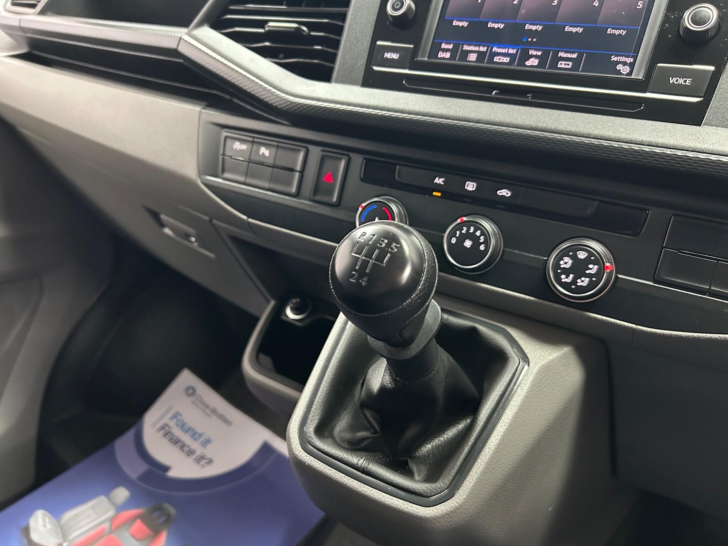 Used Volkswagen Transporter 2024 for sale - 75838301: Photo 37