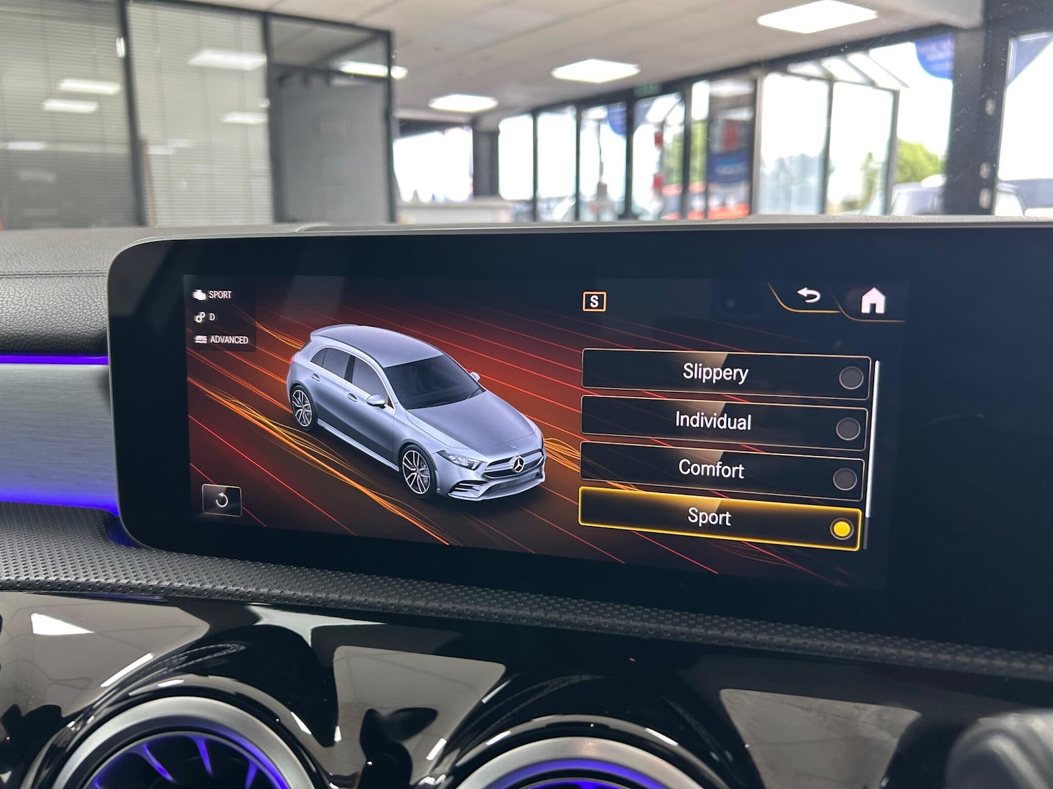 Used Mercedes-Benz A-Class 2019 for sale - 76012340: Photo 17