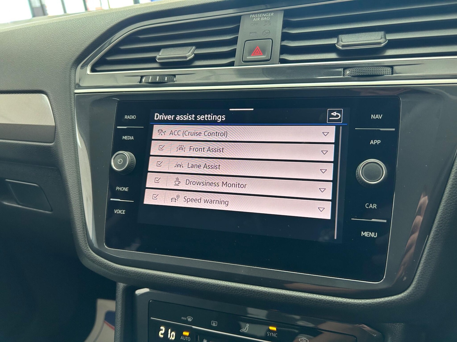 Used Volkswagen Tiguan Allspace 2024 for sale - 77597926: Photo 38