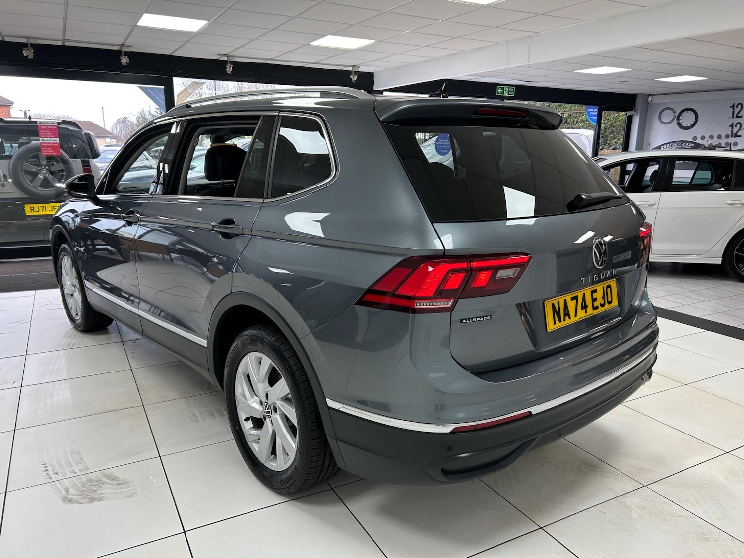 Used Volkswagen Tiguan Allspace 2024 for sale - 77597926: Photo 55