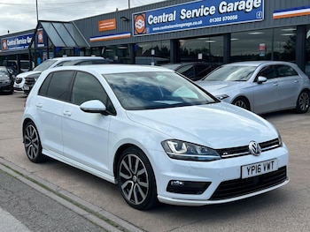 Volkswagen - Golf
