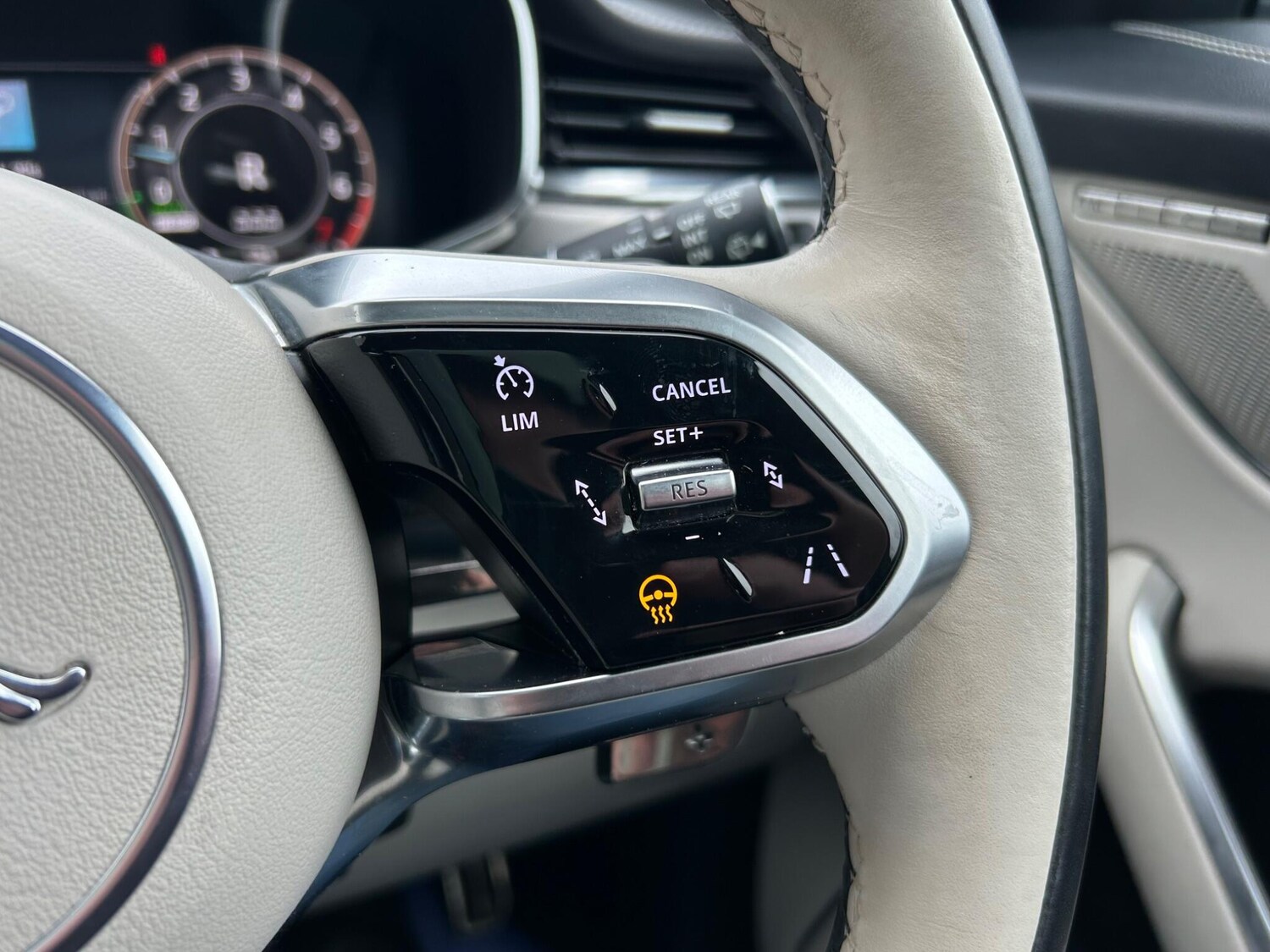 Used Jaguar F-Pace for sale - 77783164: Photo 23