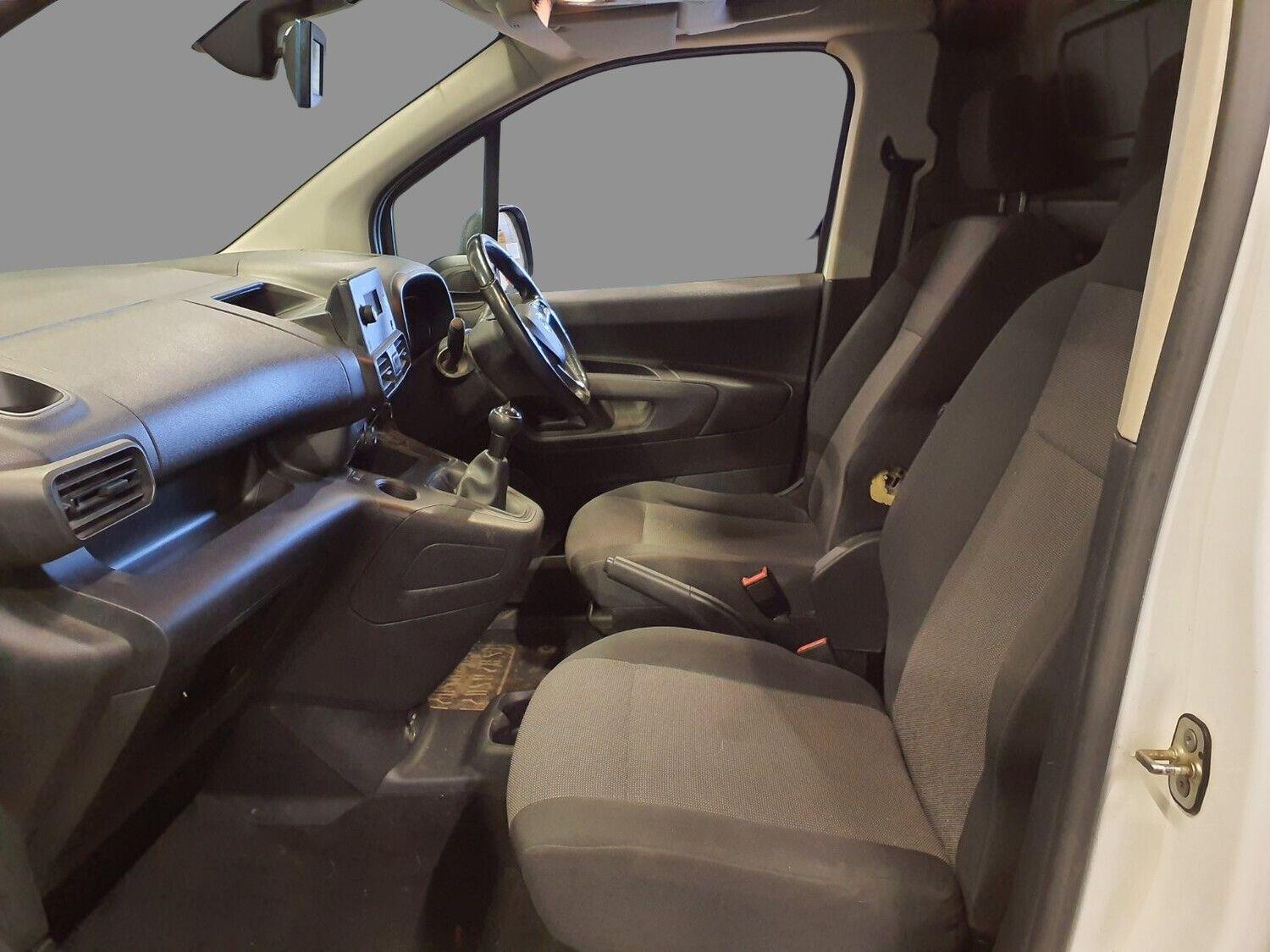 Used Vauxhall Combo 2021 for sale - 77926082: Photo 5