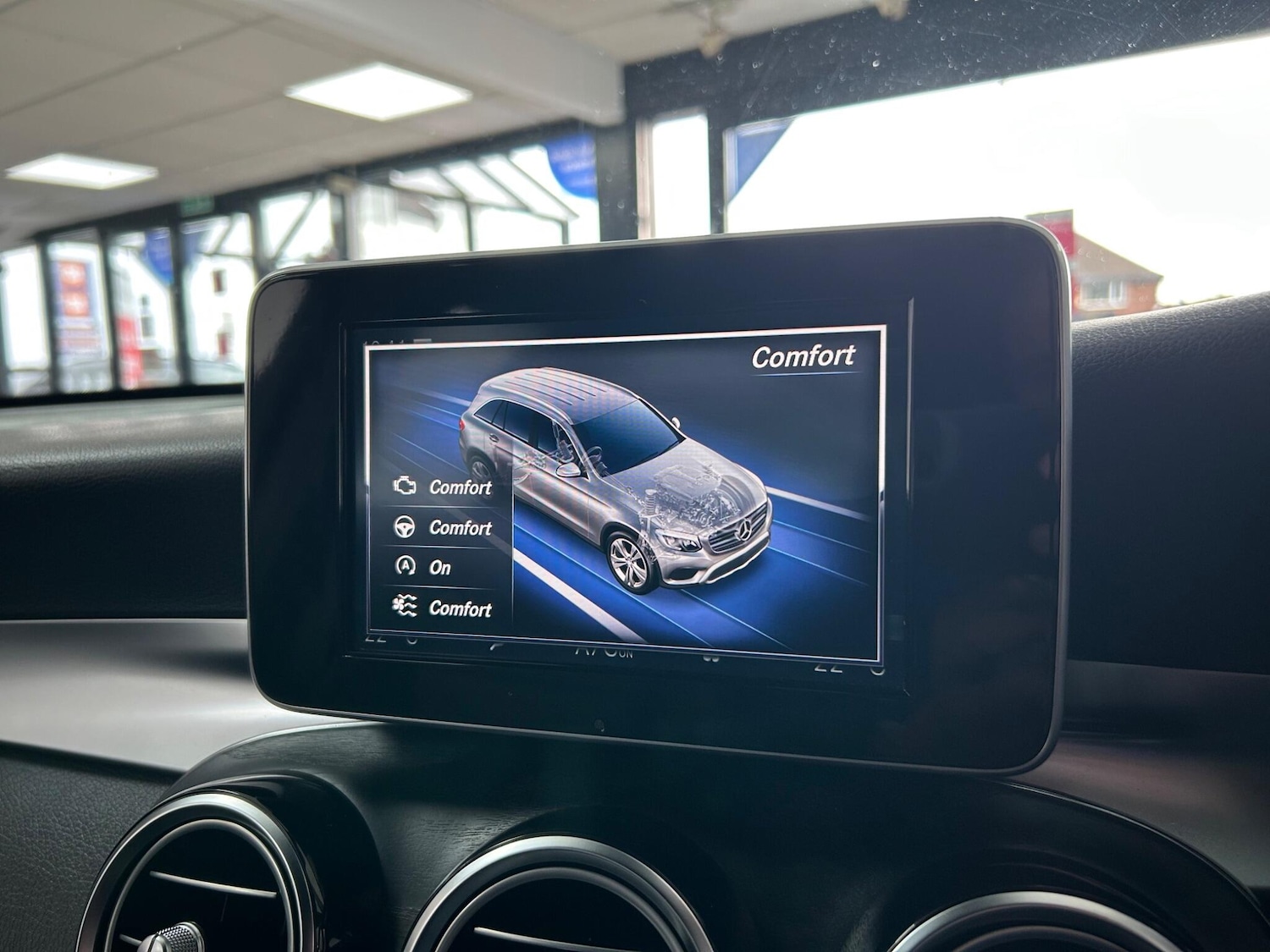 Used Mercedes-Benz GLC 2017 for sale - 75508413: Photo 29