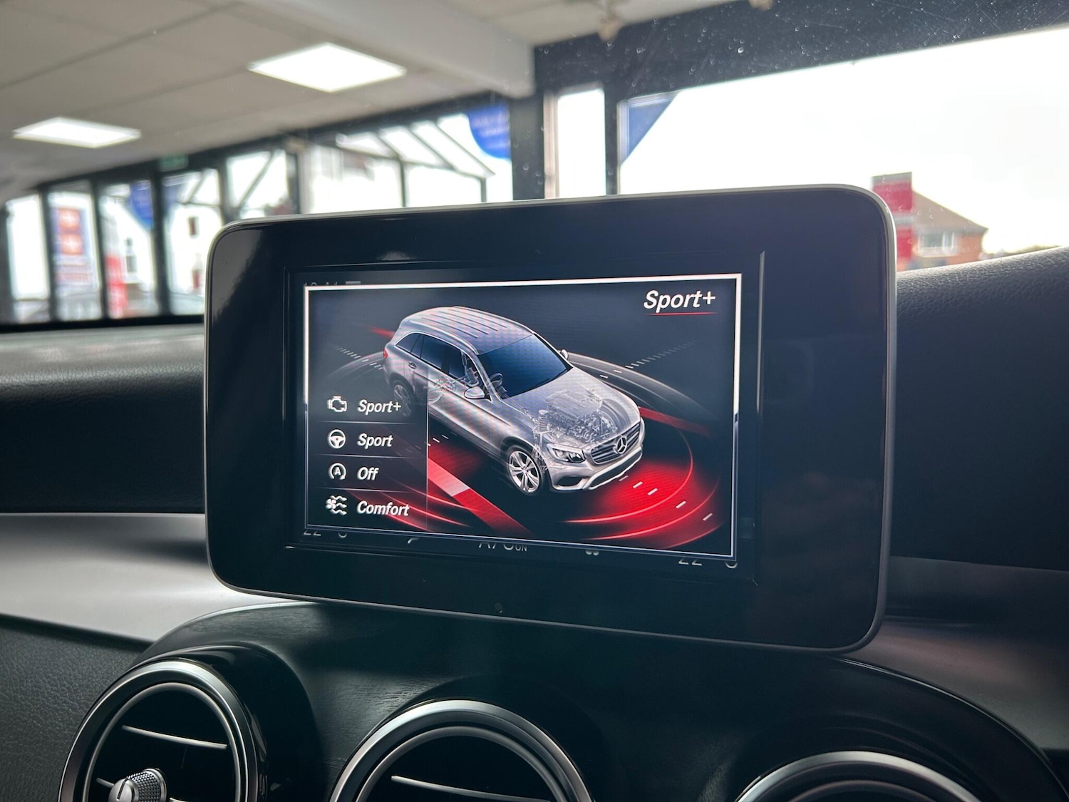 Used Mercedes-Benz GLC 2017 for sale - 75508413: Photo 31