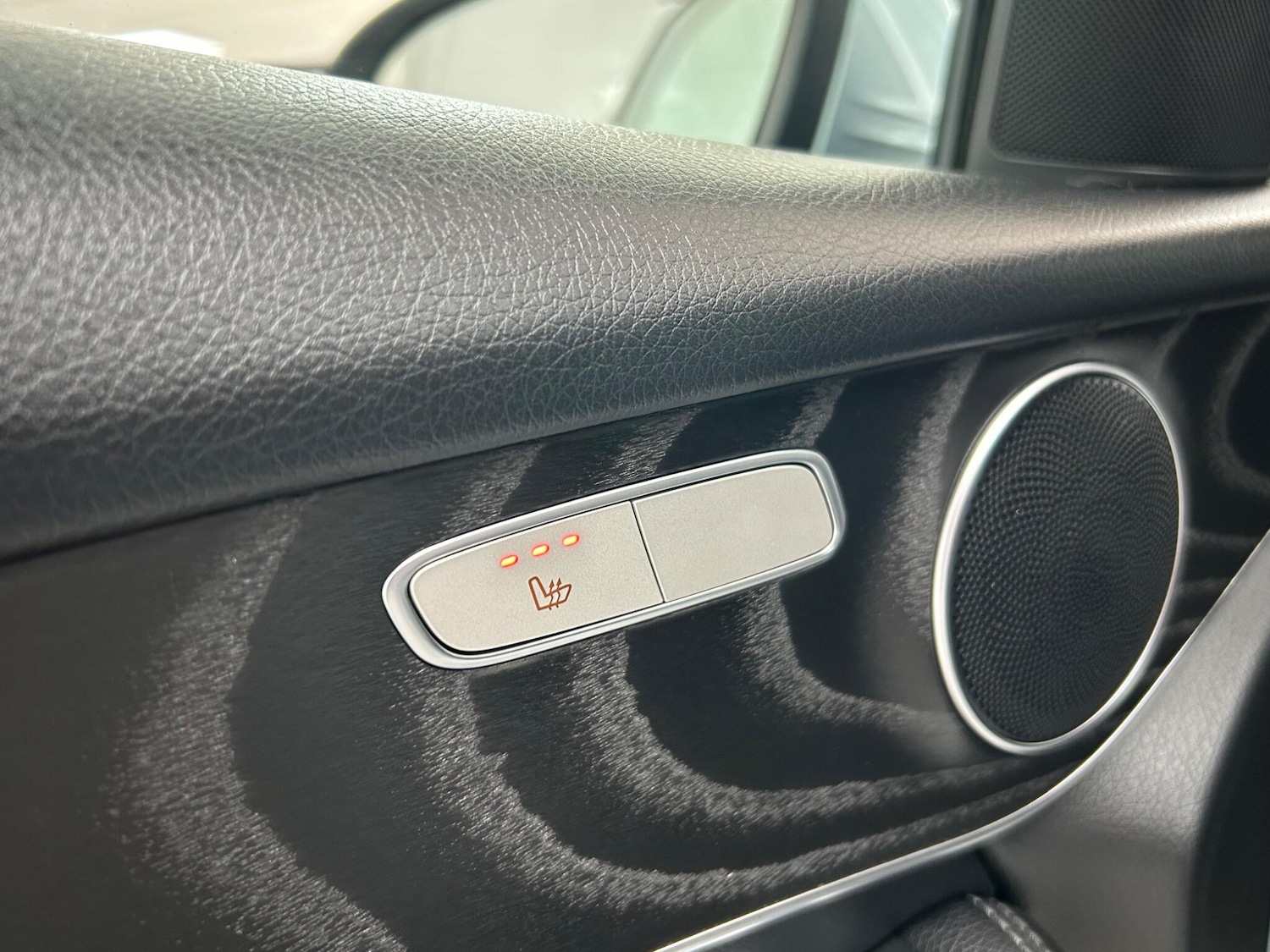 Used Mercedes-Benz GLC 2017 for sale - 75508413: Photo 46