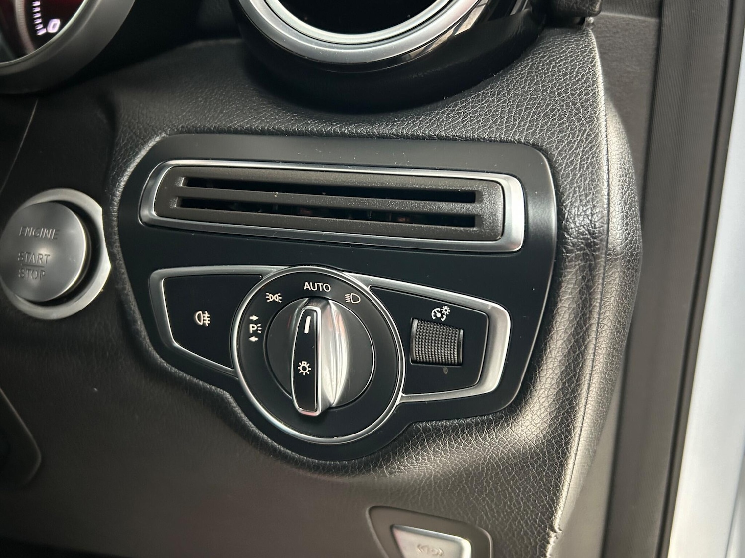 Used Mercedes-Benz GLC 2017 for sale - 75508413: Photo 48