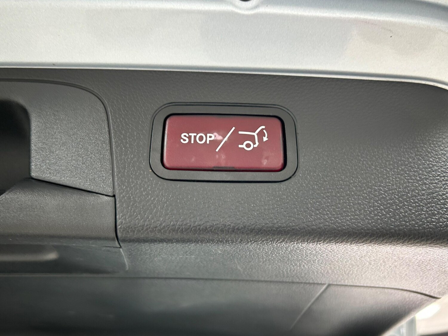 Used Mercedes-Benz GLC 2017 for sale - 75508413: Photo 65