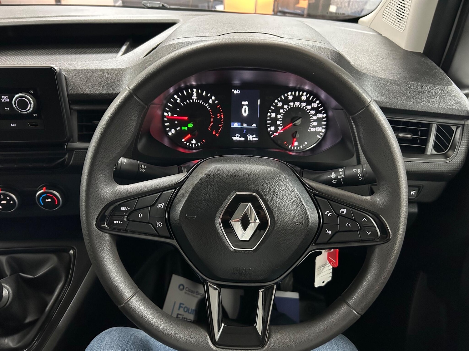 Used Renault Kangoo 2024 for sale - 75926748: Photo 25