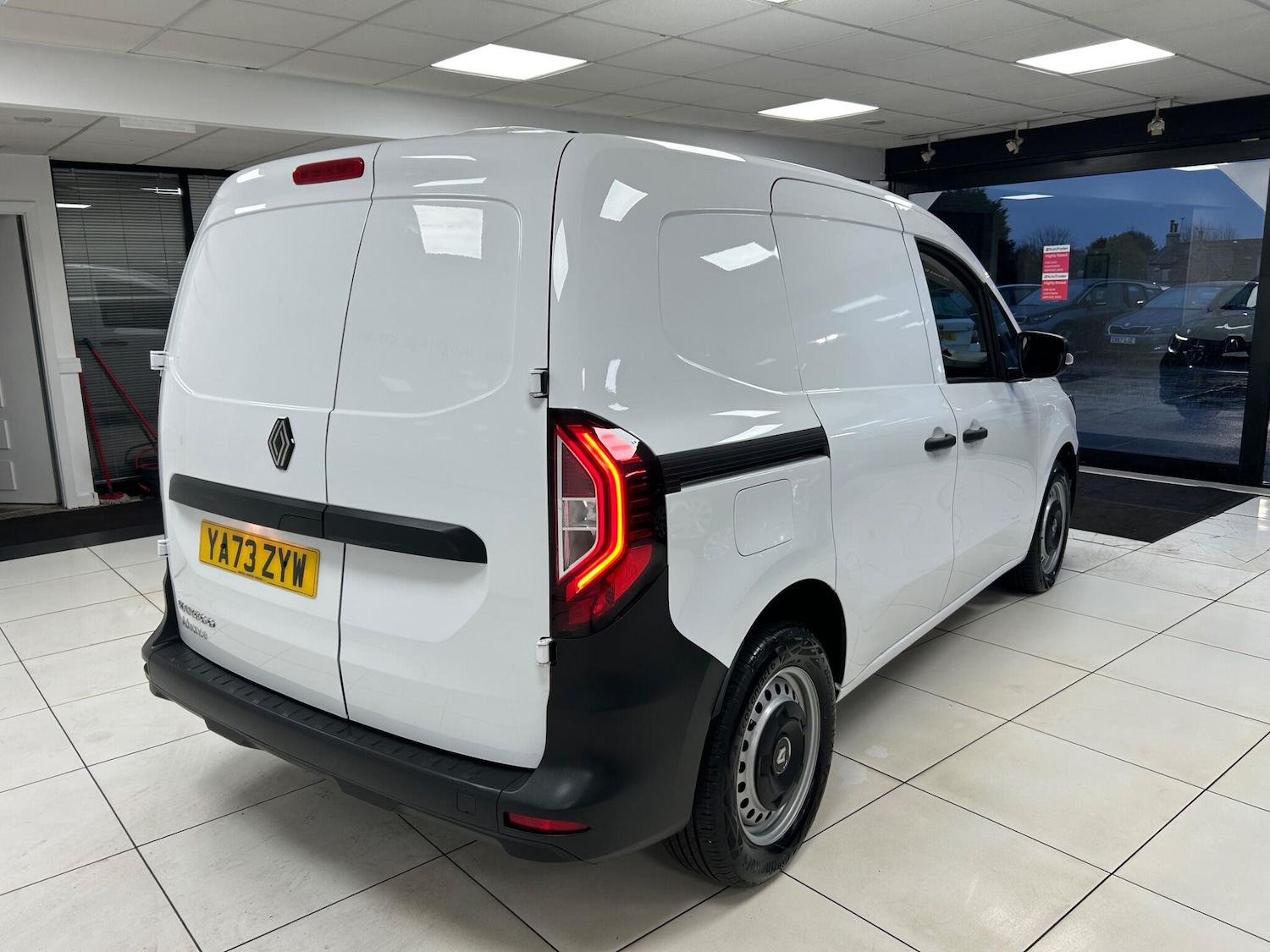 Used Renault Kangoo 2024 for sale - 75926748: Photo 32