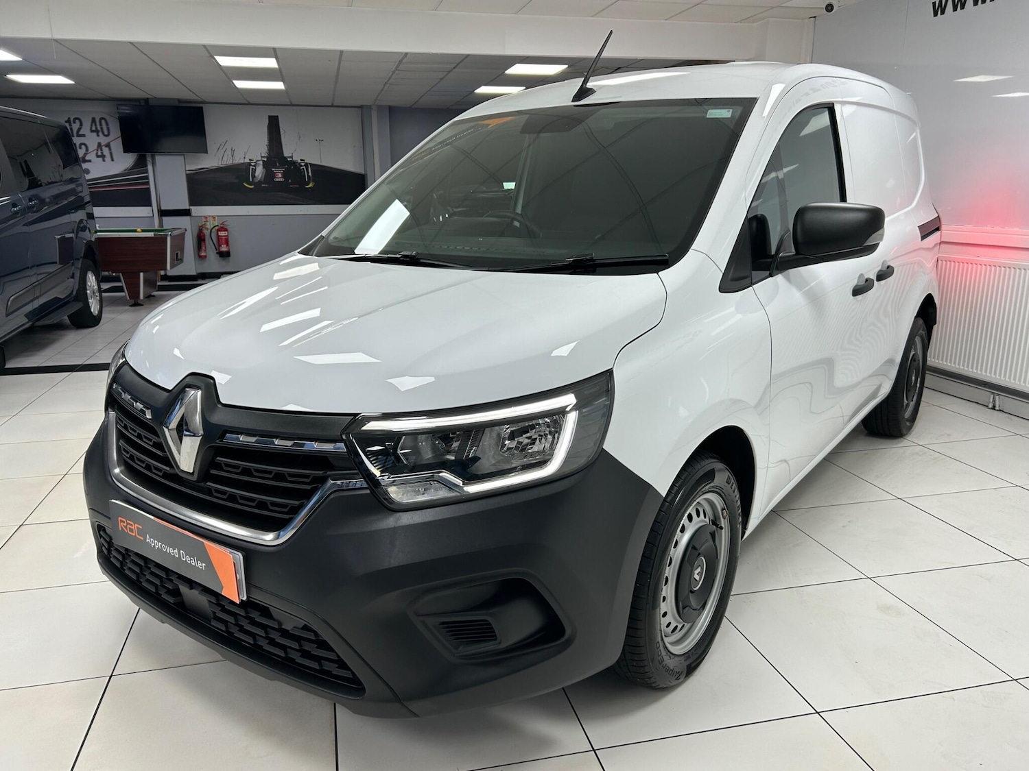 Used Renault Kangoo 2024 for sale - 75926748: Photo 41