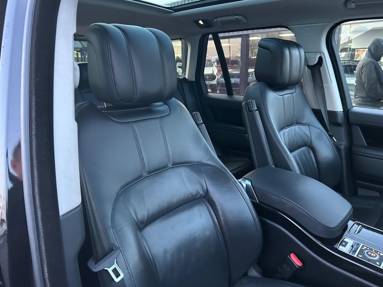 Used Land Rover Range Rover 2018 for sale - 76886910: Photo 11