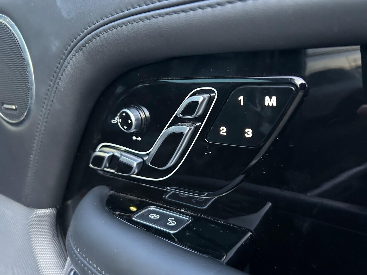 Used Land Rover Range Rover 2018 for sale - 76886910: Photo 18