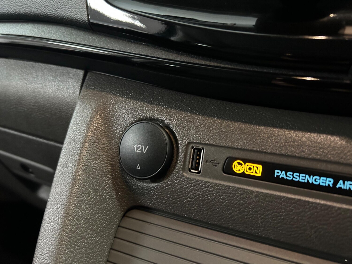 Used Ford Tourneo Custom 2023 for sale - 76032013: Photo 40