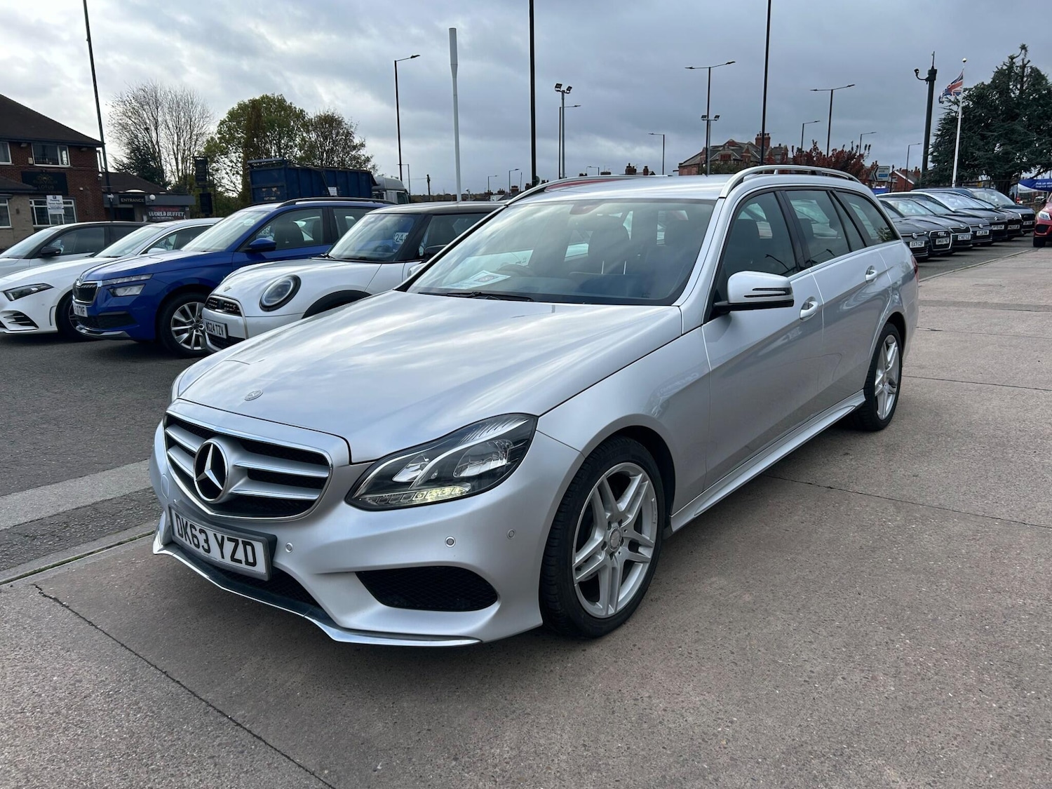 Used Mercedes-Benz E Class 2013 for sale - 76457149: Photo 5