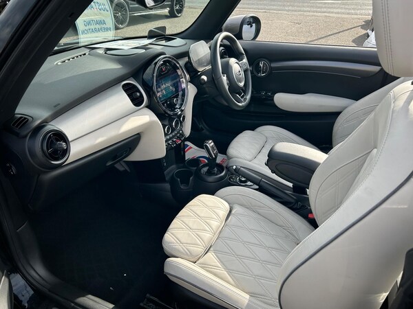 Used MINI Convertible 2021 for sale - 76059884: Photo 11