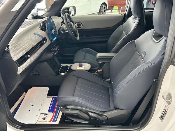 Used MINI Cooper 2024 for sale - 75562742: Photo 12