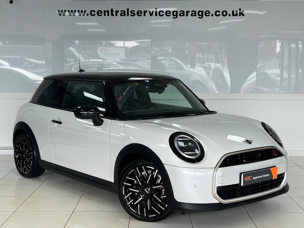 Used MINI Cooper 2024 for sale - 75562742: Photo 1