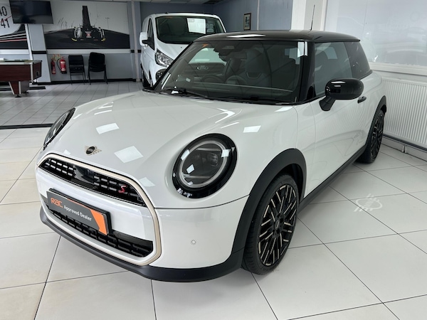 Used MINI Cooper 2024 for sale - 75562742: Photo 4