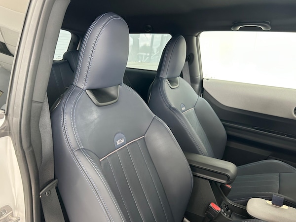 Used MINI Cooper 2024 for sale - 75562742: Photo 7
