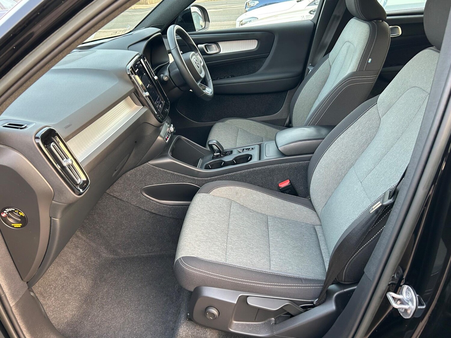 Used Volvo XC40 2022 for sale - 77768116: Photo 13