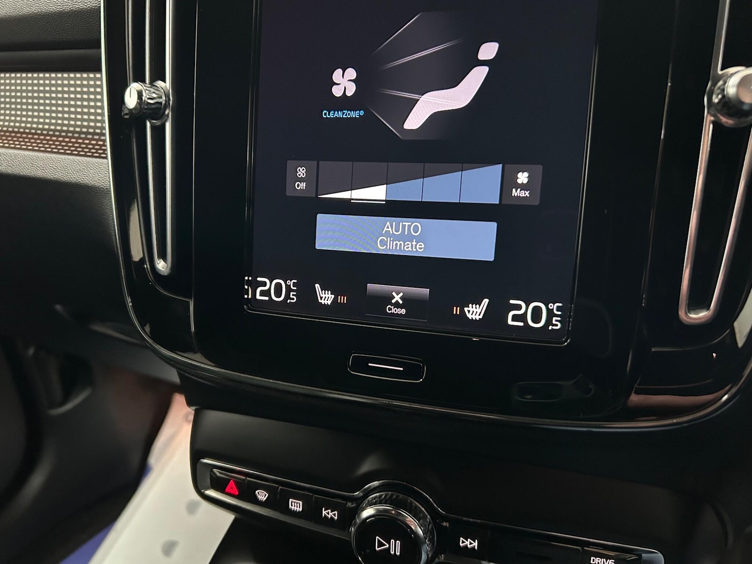 Used Volvo XC40 2020 for sale - 77377326: Photo 29