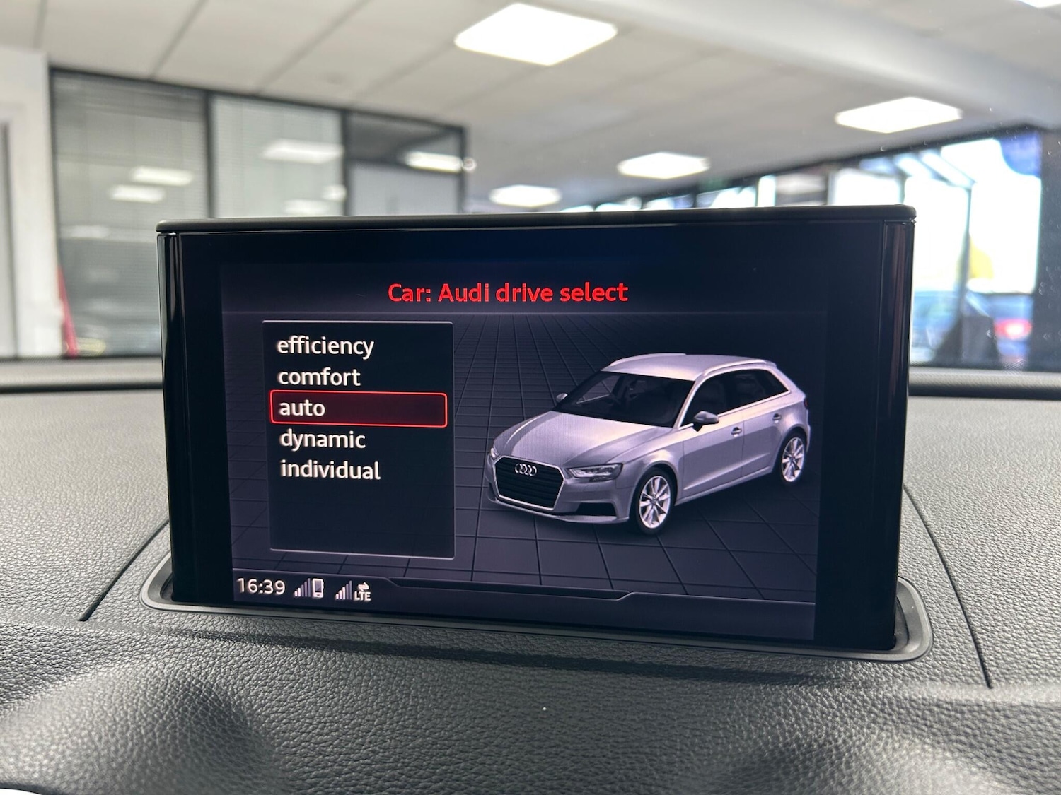 Used Audi S3 2019 for sale - 77658639: Photo 27