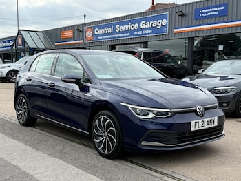 Used Volkswagen Golf 2021 for sale - 75647010: Photo