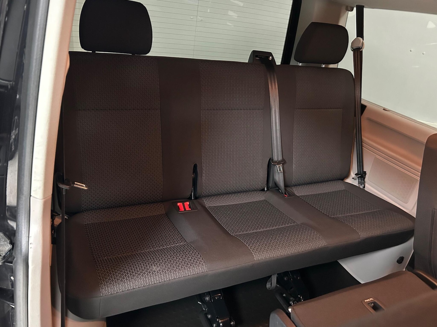 Used Volkswagen Transporter Shuttle 2019 for sale - 77015423: Photo 16