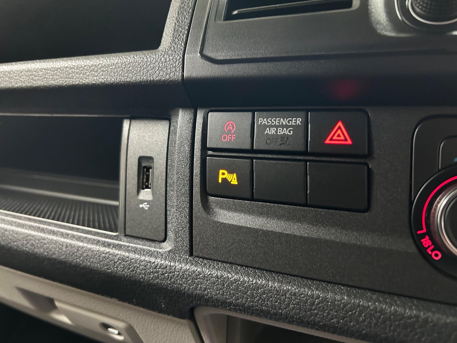 Used Volkswagen Transporter Shuttle 2019 for sale - 77015423: Photo 31