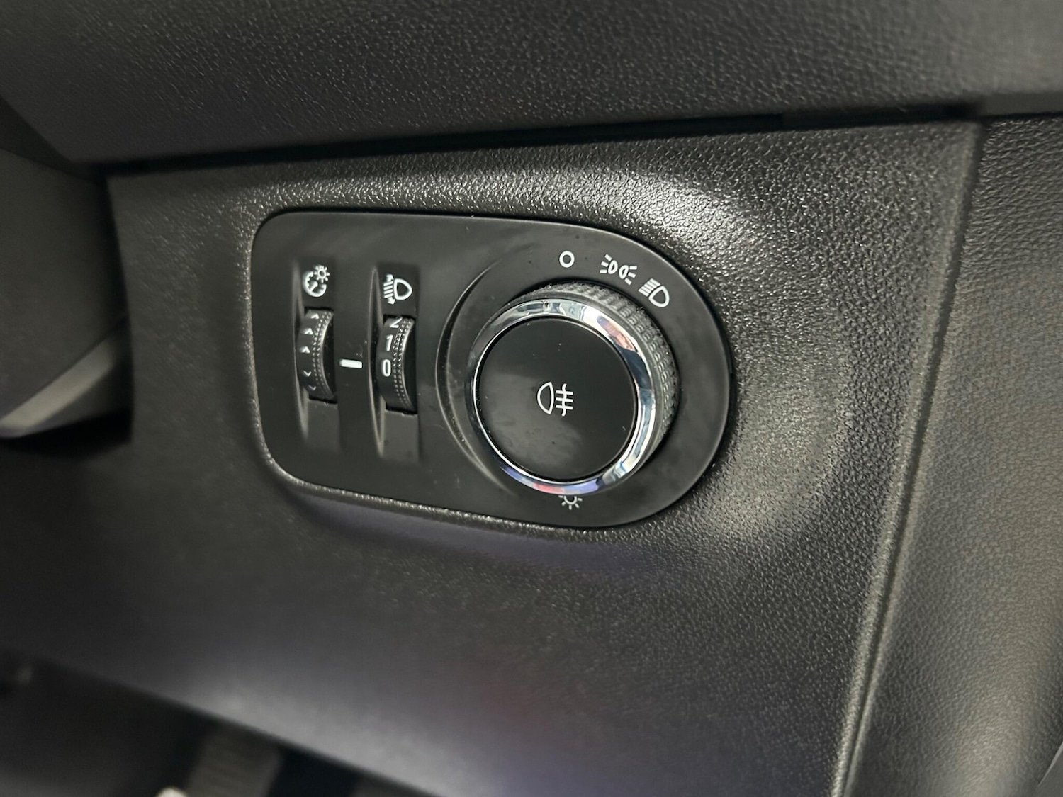 Used Vauxhall ADAM 2019 for sale - 75990321: Photo 45