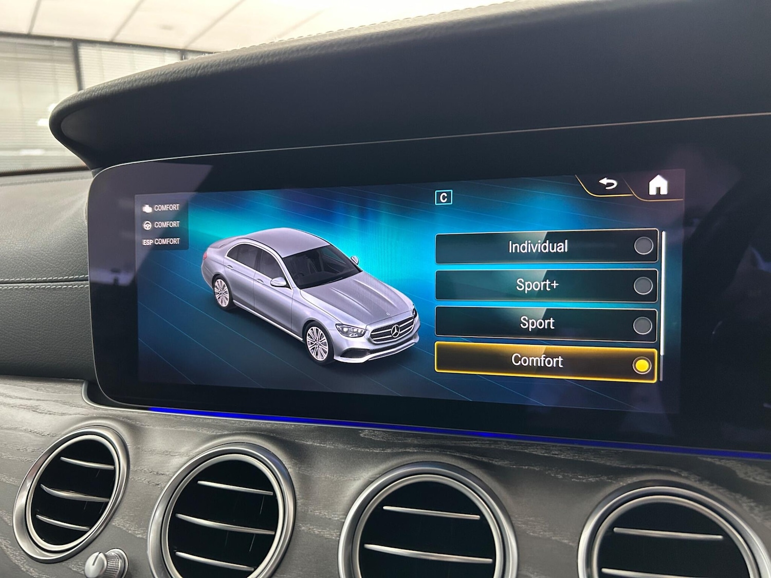 Used Mercedes-Benz E Class 2022 for sale - 75669794: Photo 35