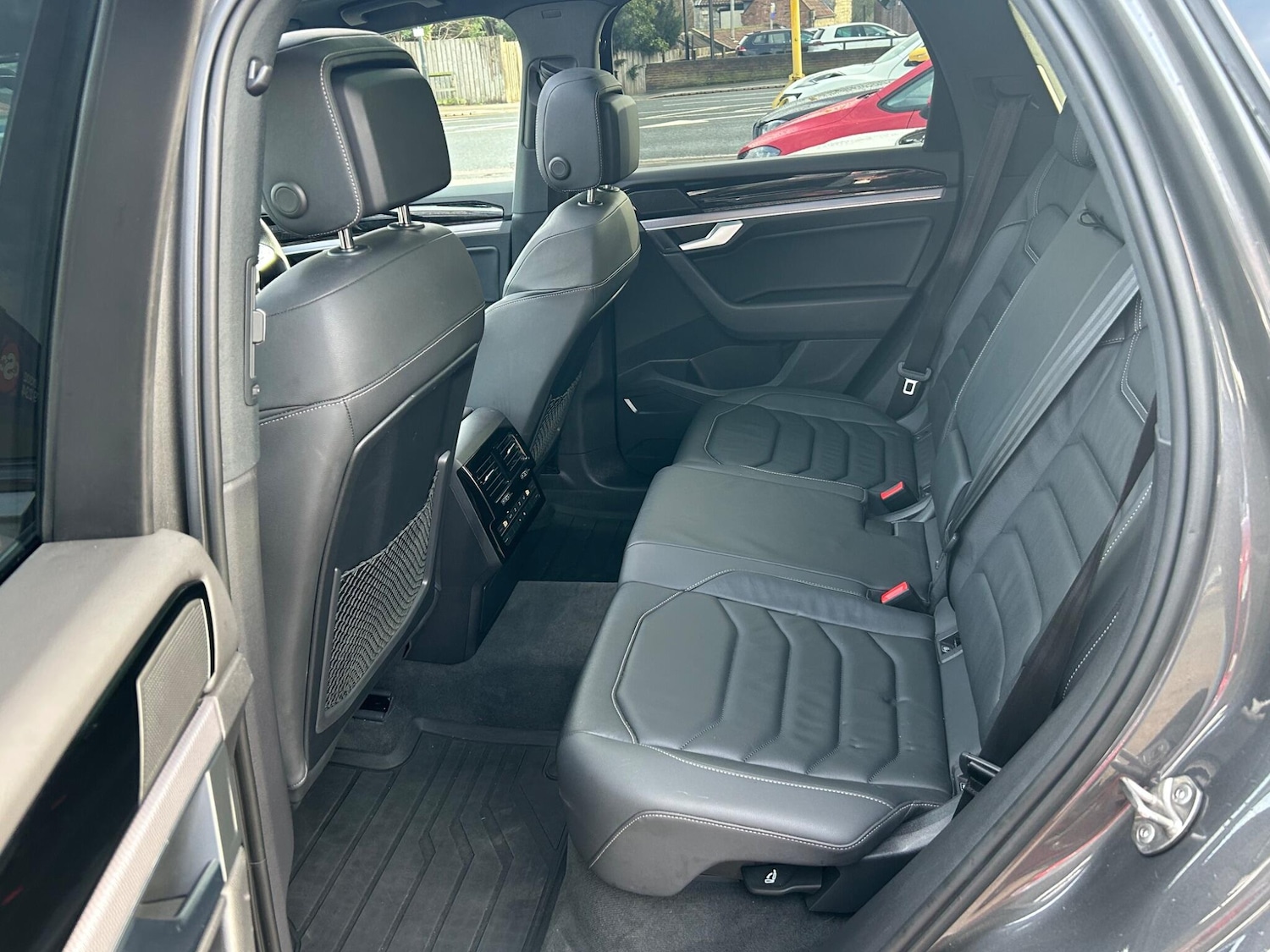 Used Volkswagen Touareg 2021 for sale - 76965363: Photo 14