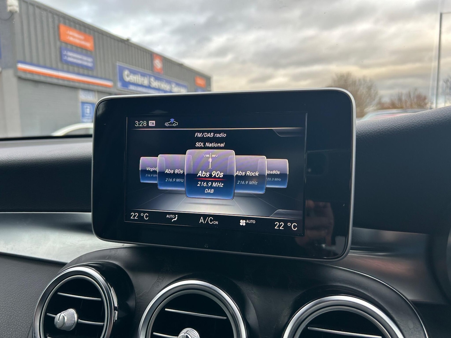 Used Mercedes-Benz GLC 2017 for sale - 76457988: Photo 15