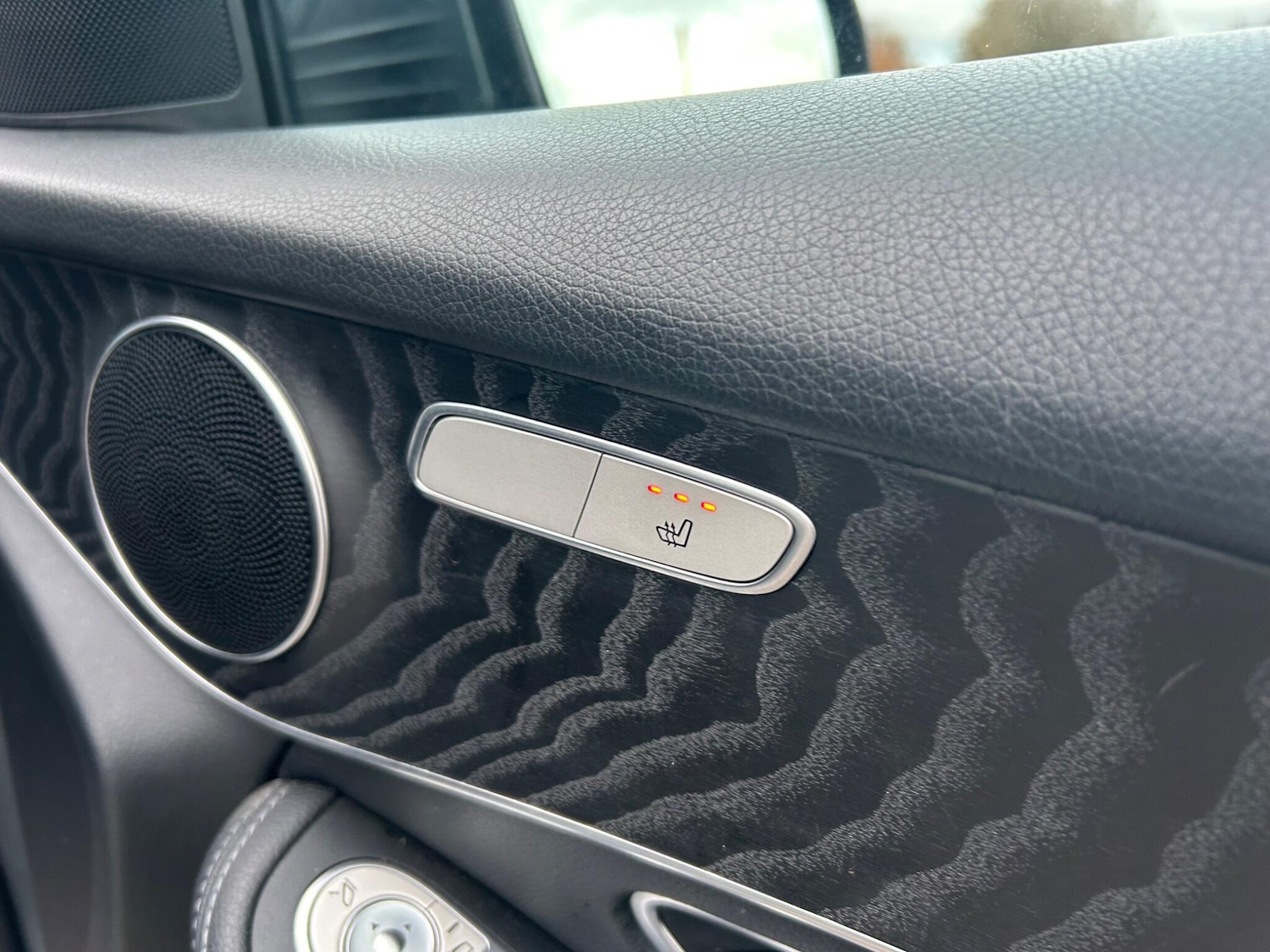 Used Mercedes-Benz GLC 2017 for sale - 76457988: Photo 17