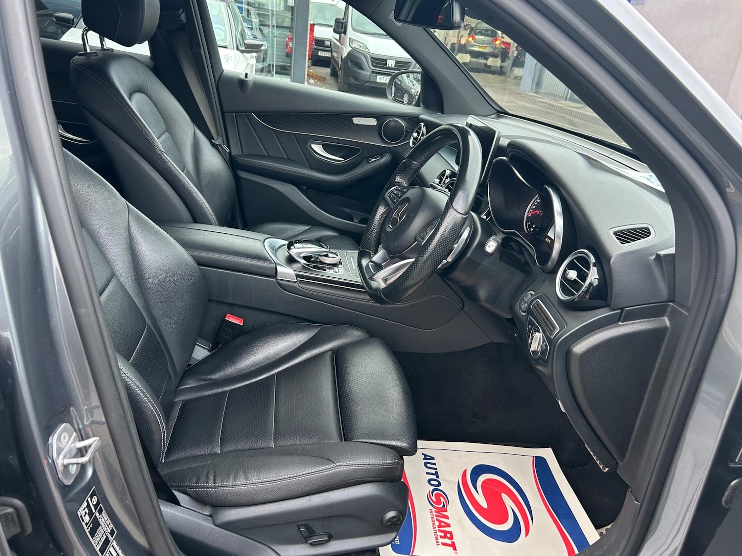 Used Mercedes-Benz GLC 2017 for sale - 76457988: Photo 9