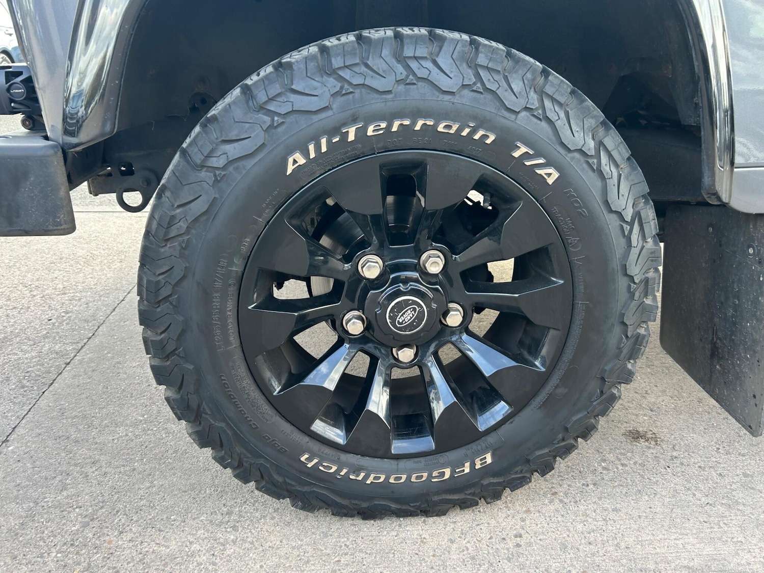 Used Land Rover Defender 110 for sale - 77658134: Photo 30