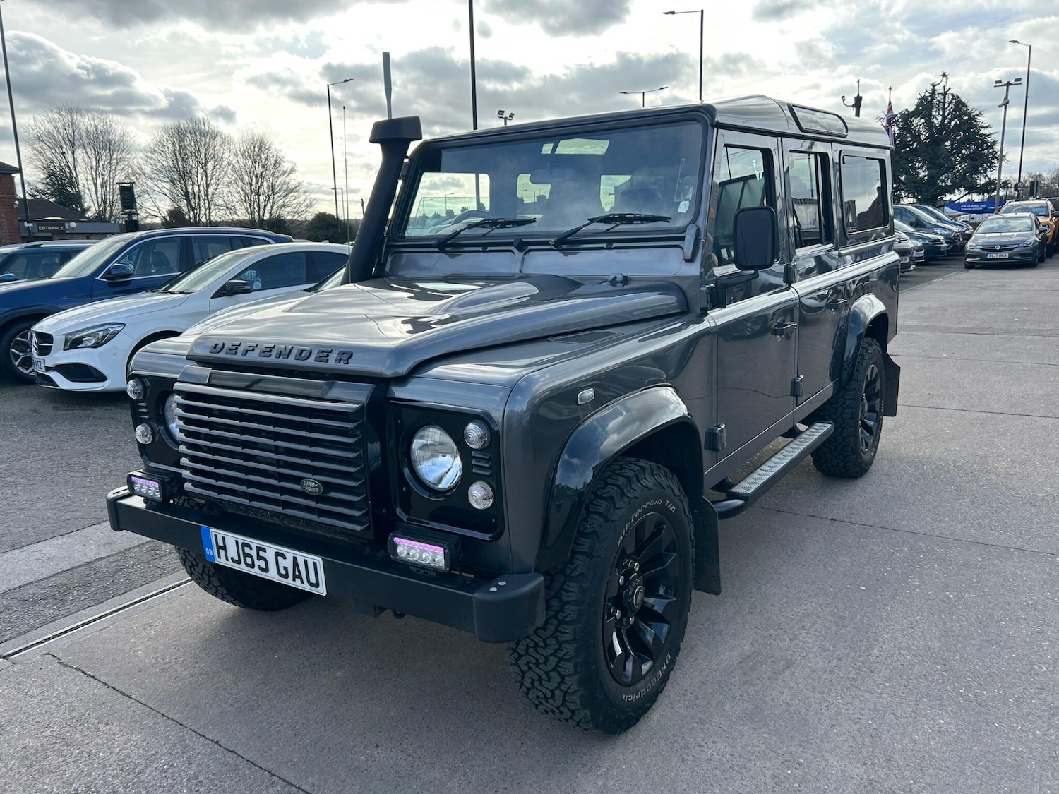 Used Land Rover Defender 110 for sale - 77658134: Photo 5