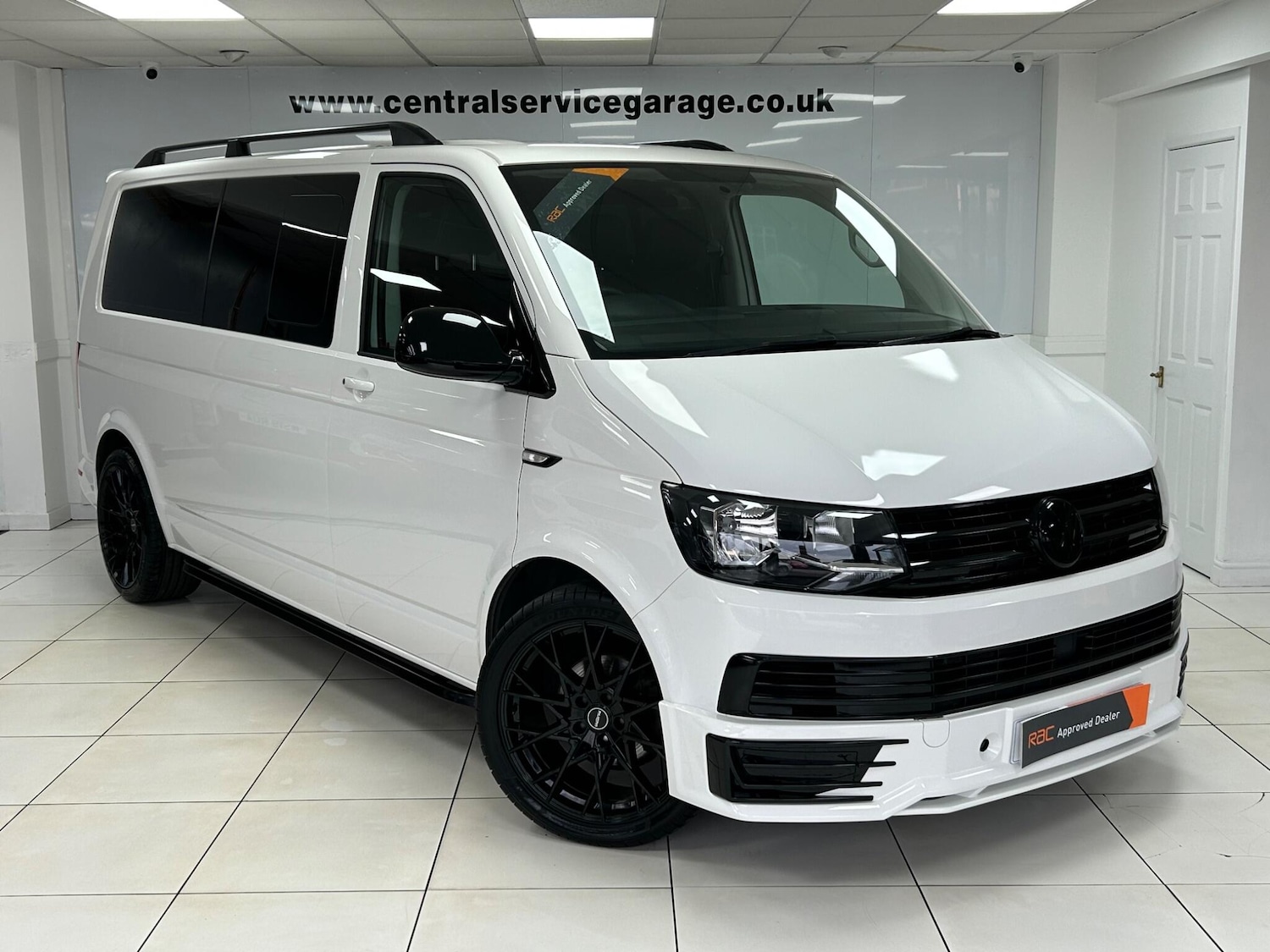 Used Volkswagen Transporter for sale - 76307561: Photo 1