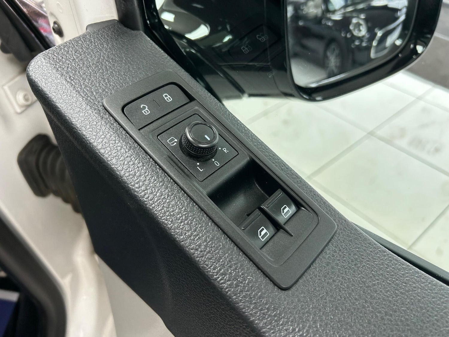 Used Volkswagen Transporter for sale - 76307561: Photo 42