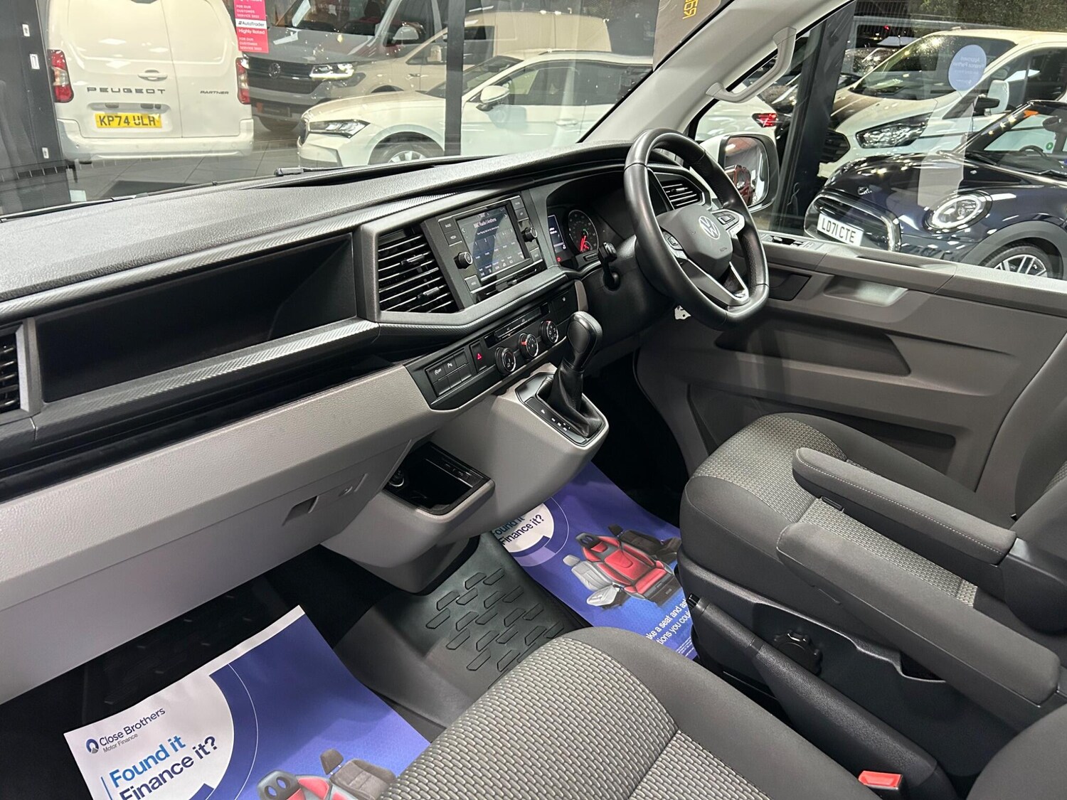 Used Volkswagen Transporter 2024 for sale - 76360100: Photo 13