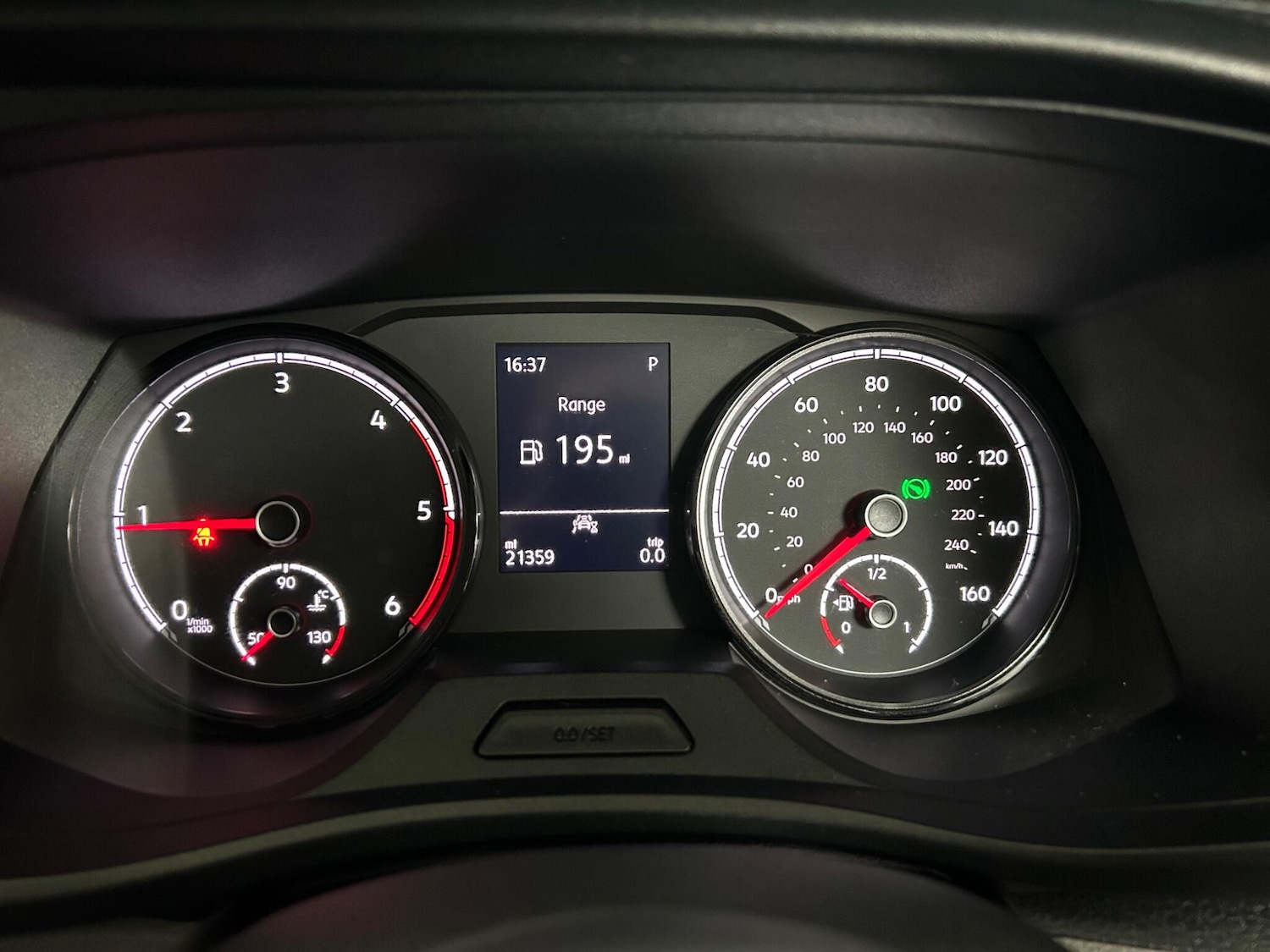 Used Volkswagen Transporter 2024 for sale - 76360100: Photo 32