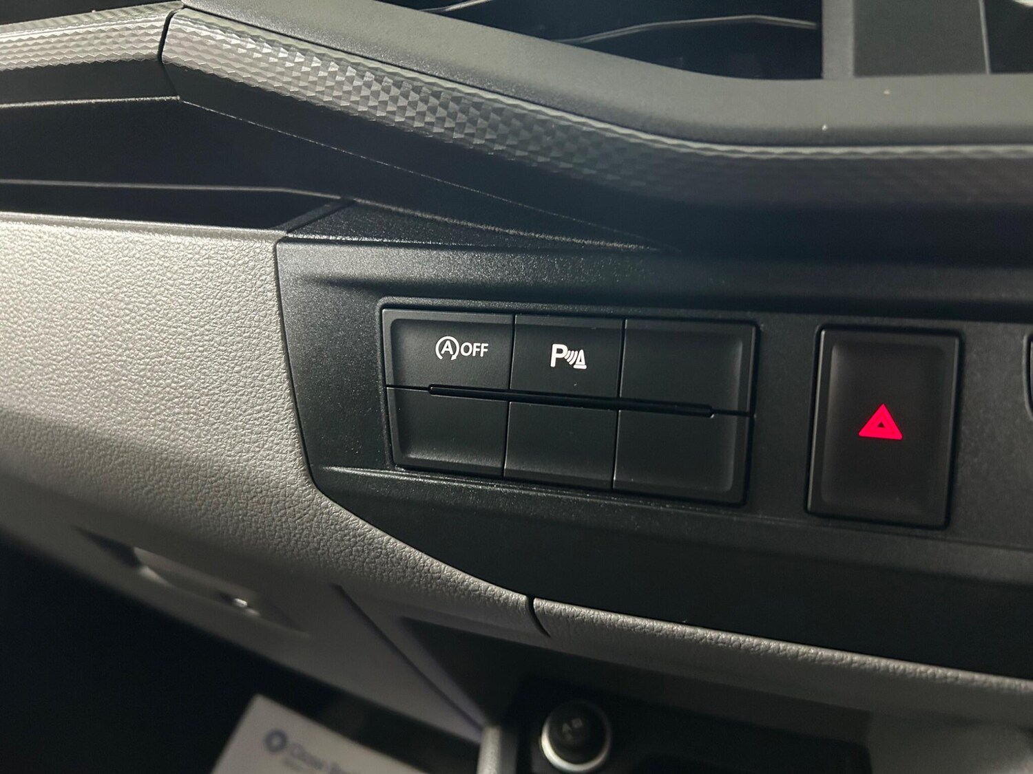 Used Volkswagen Transporter 2024 for sale - 76360100: Photo 40